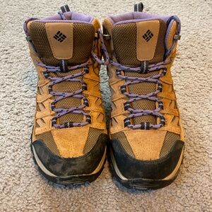 Columbia waterprooof hiking boots.